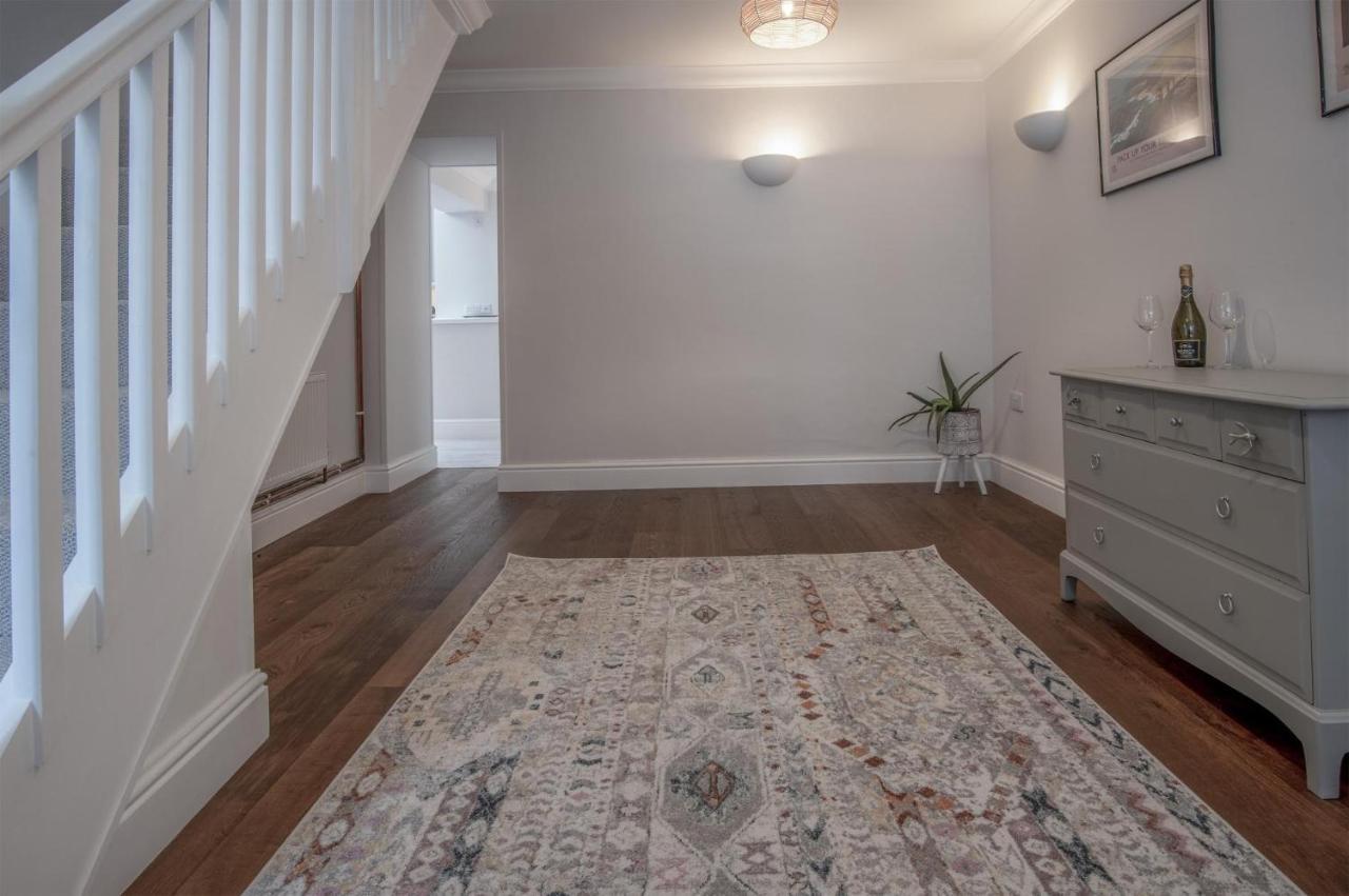 Noe Acre - 3 Bedroom Cottage - Тенби Экстерьер фото