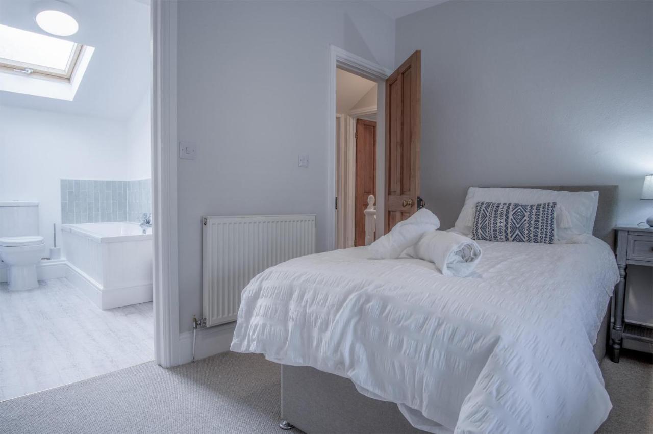 Noe Acre - 3 Bedroom Cottage - Тенби Экстерьер фото